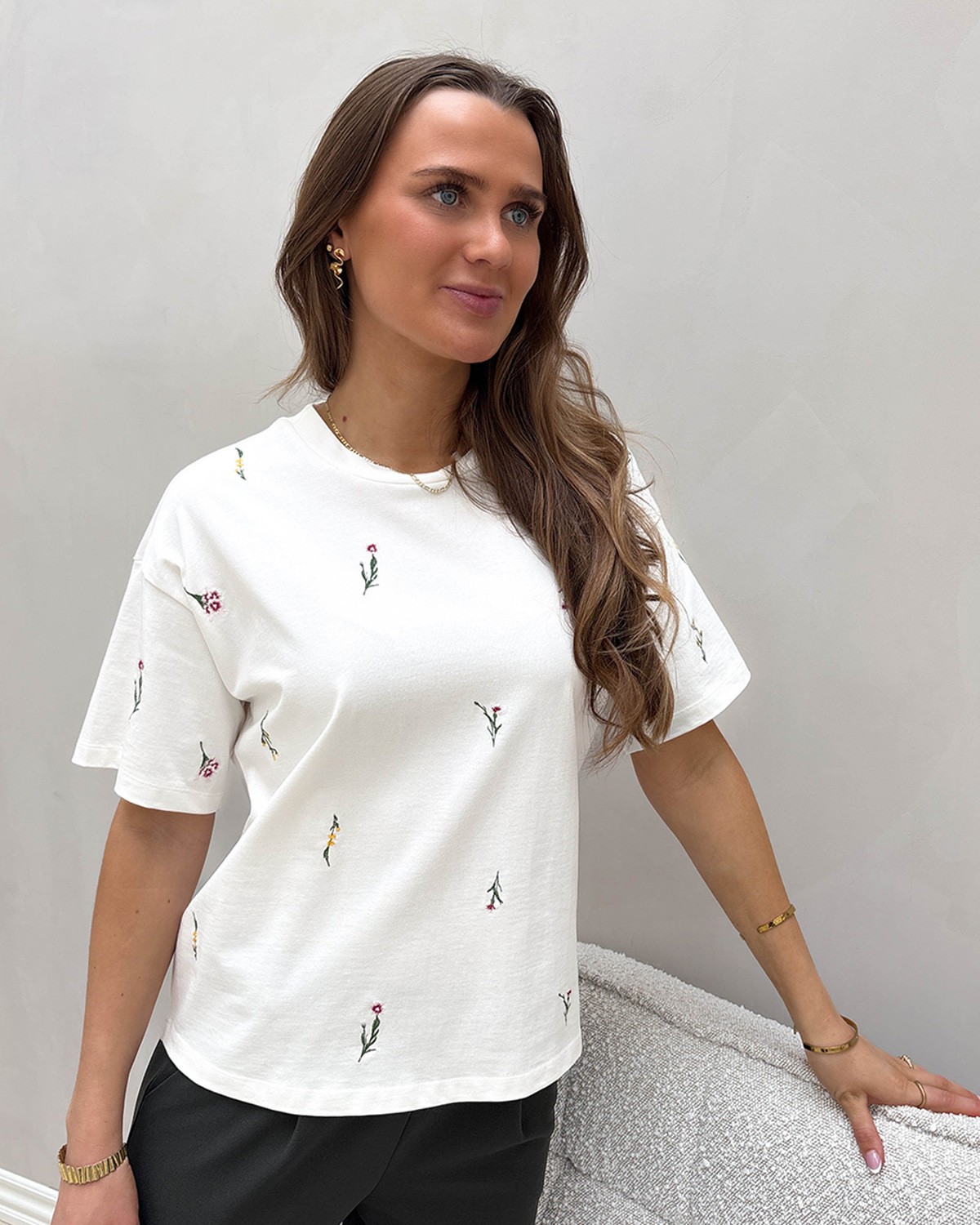 VILA Vimonie Snow White Floral Floral Emb S/S O-Neck - S - Hvid
