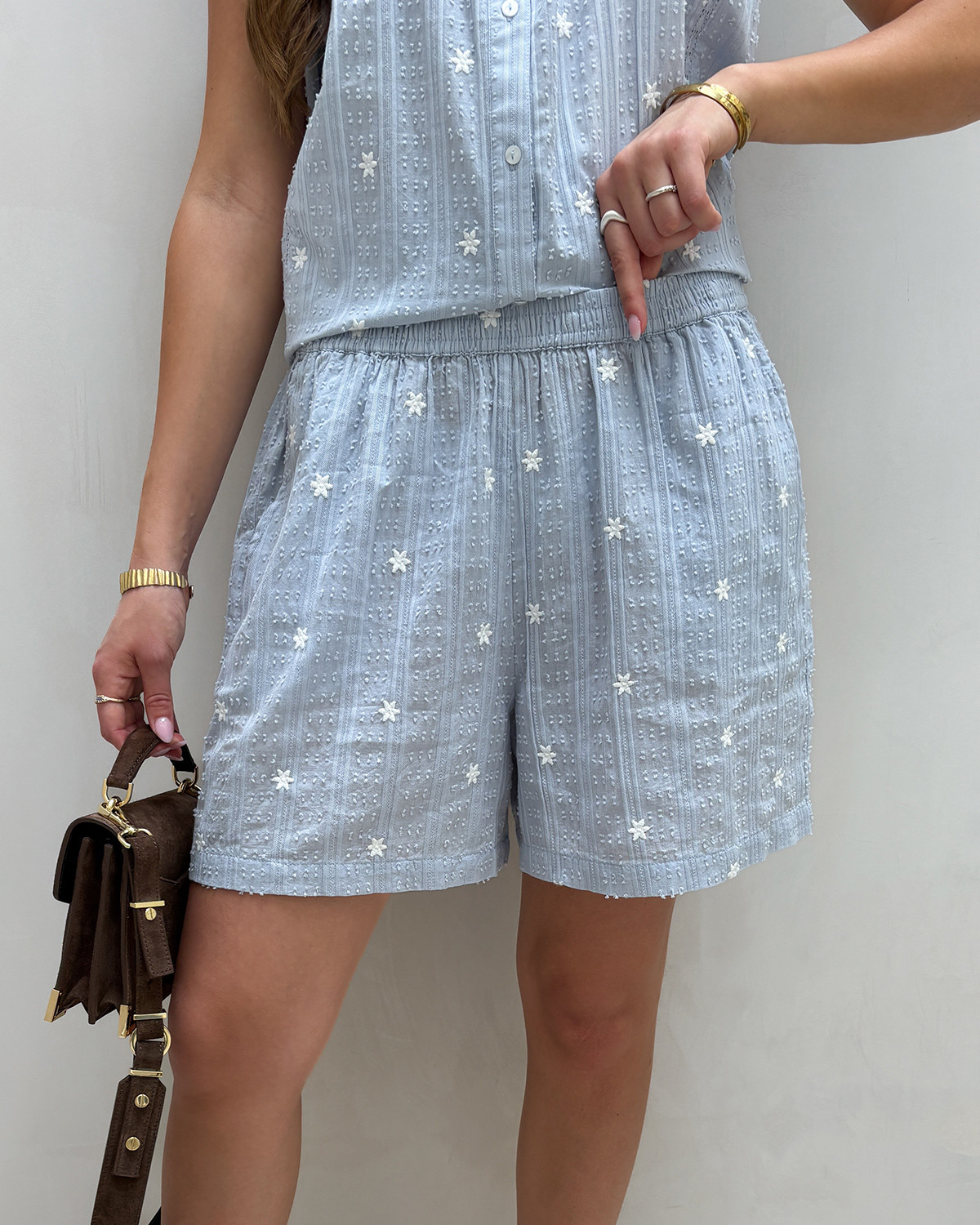 JDY Jdyfia Cashmere Blue Small Flower Emb Embroidery Hw Shorts - XS - Blå