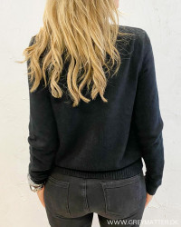 Viril Short Black Knit Cardigan