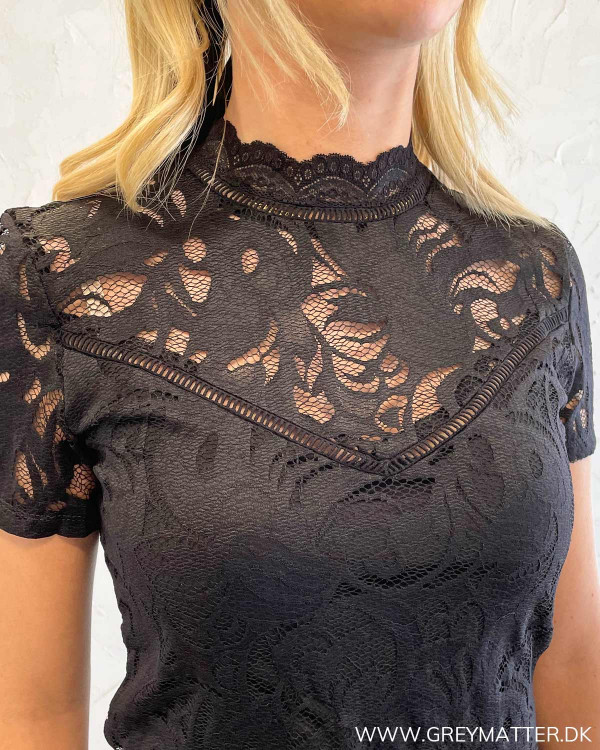 Vistasia Black Lace S/S Top