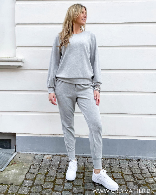 22 The Sweat Titanium Melange Pants