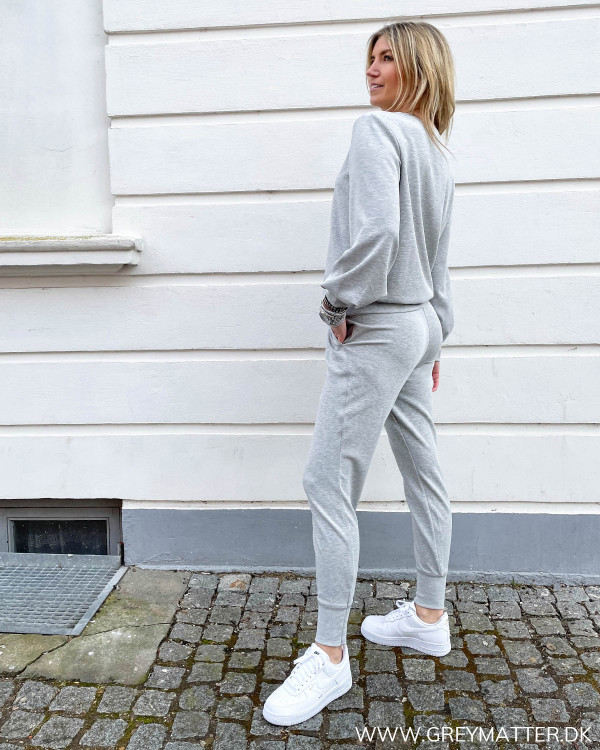 22 The Sweat Titanium Melange Pants