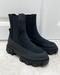 Onltola Black Chunky Boots