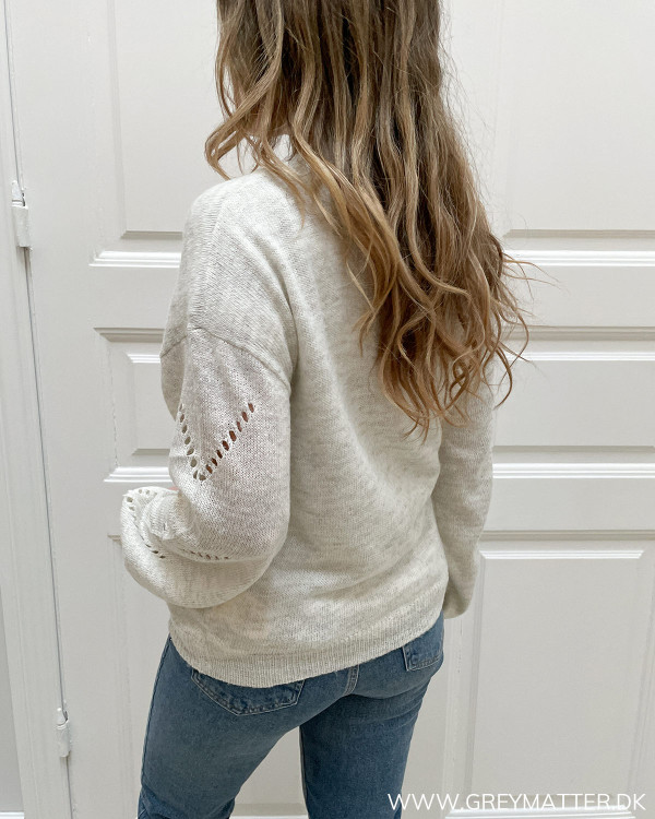 Cardigan med strikmønster og knapper
