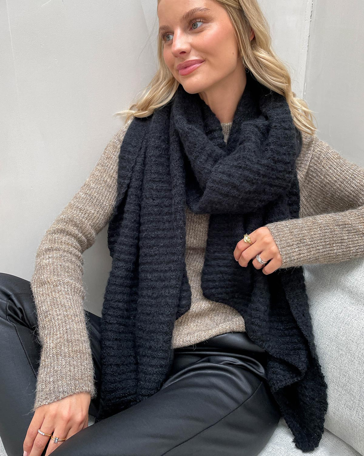 Pieces Pcpyron Black Structured Long Scarf - Sort - One Size