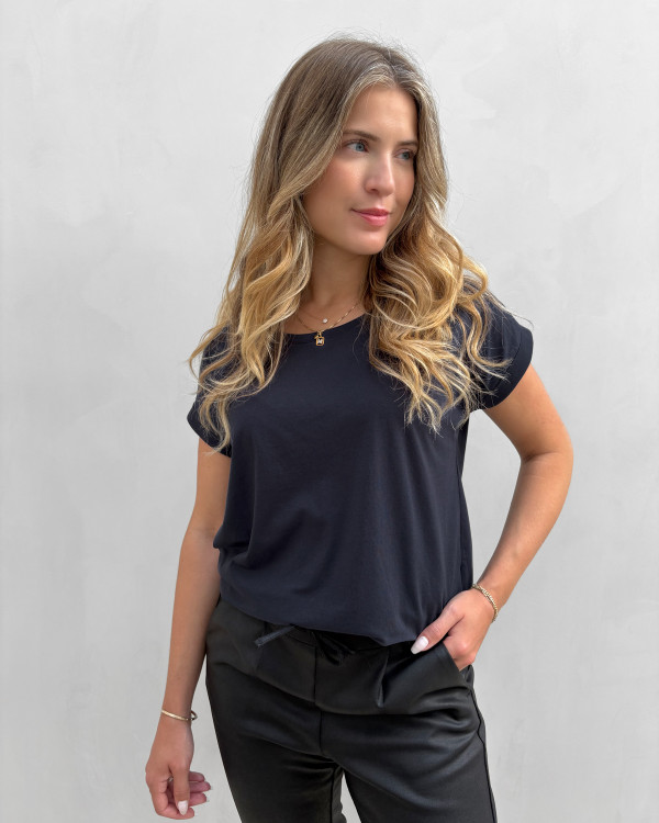 Navy blå t-shirt til damer fra Vila