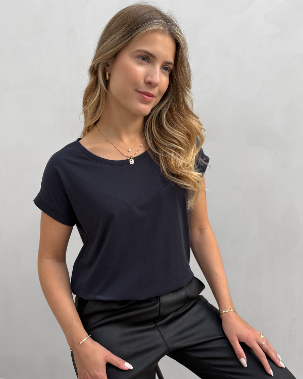 Navy blå t-shirt til damer fra Vila