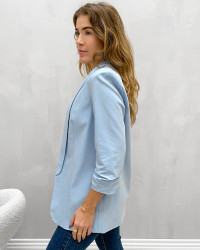 Lyseblå blazer fra Pieces til damer
