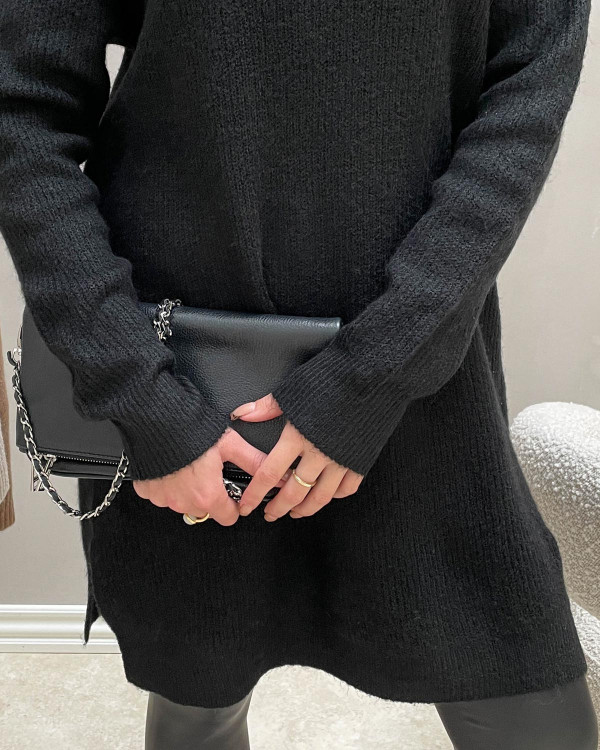 Sort kjole med rullekrave til damer