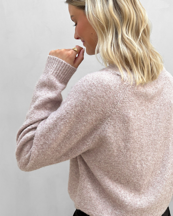 Vero Moda bluse i blød strik til damer