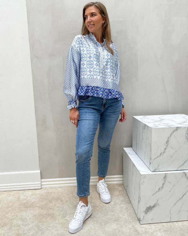 Populær bluse fra Vero moda i blå farver