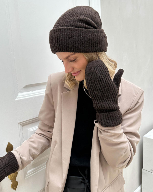Hue til damer i brun