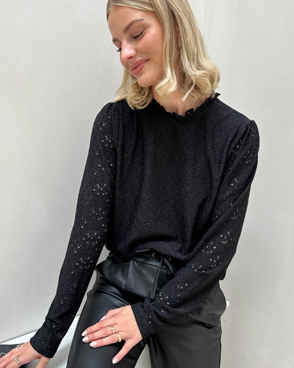 Bluse med blonde/hulmønster til damer