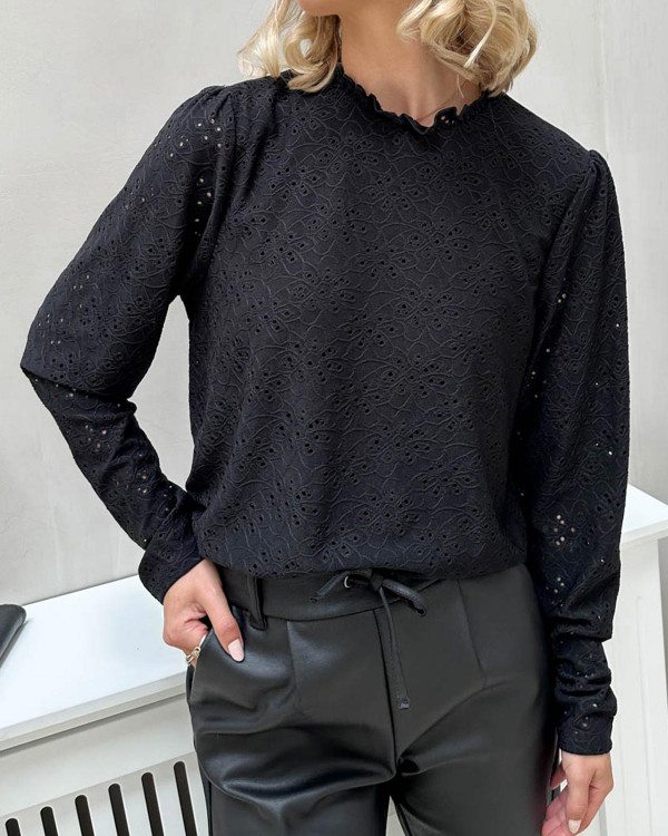 Bluse med blonde/hulmønster til damer