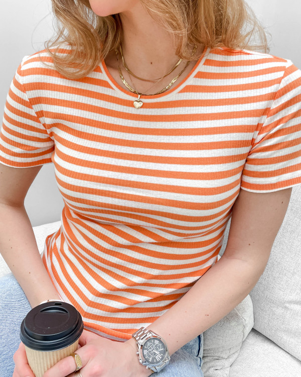 Stribet t-shirt til damer i orange