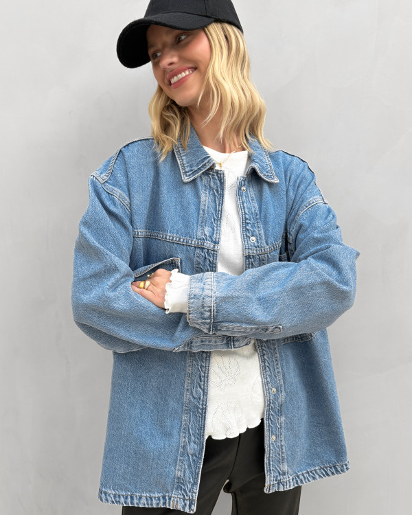 Denim jakke i oversize pasform