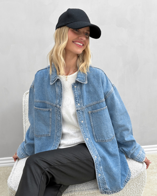 Denim jakke i oversize pasform