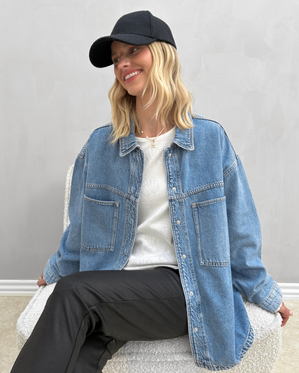 Denim jakke i oversize pasform