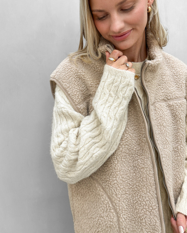 Teddy vest i casual stil