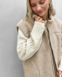 Teddy vest i casual stil