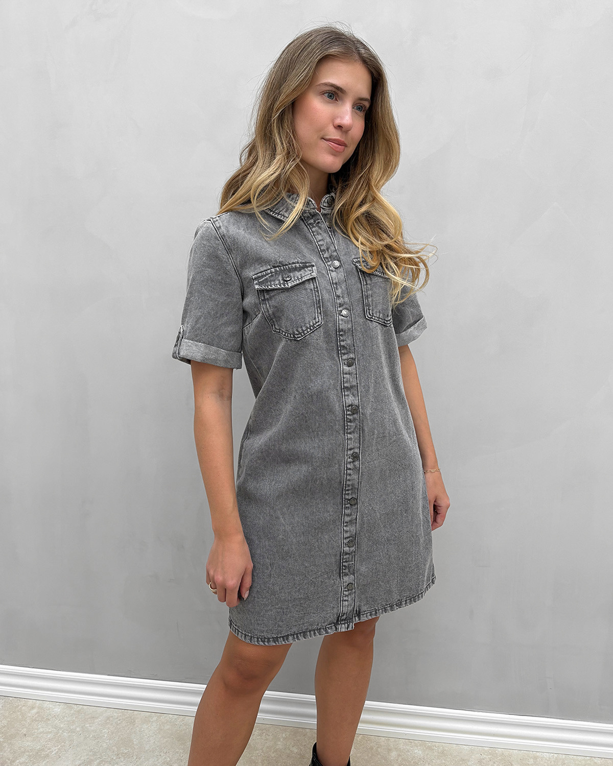 Vero Moda Vmjennie Medium Grey Denim Ss Short Denim Dress Mix - L - Grå