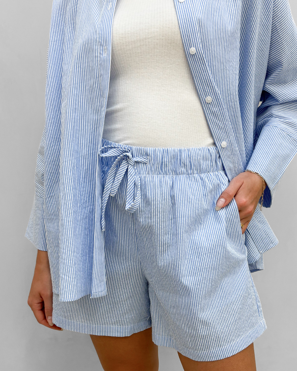 ONLY Onlaugusta Cloud Dancer Blue Stripes Shorts - M - Hvid