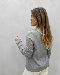 Cardigan med en knap foroven - dame tøjs trend