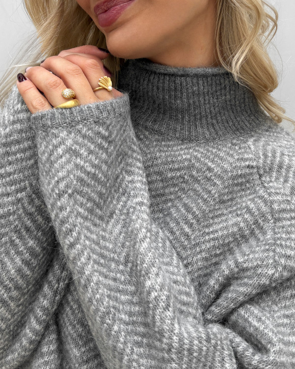 Grå sildebens trøje med rollneck