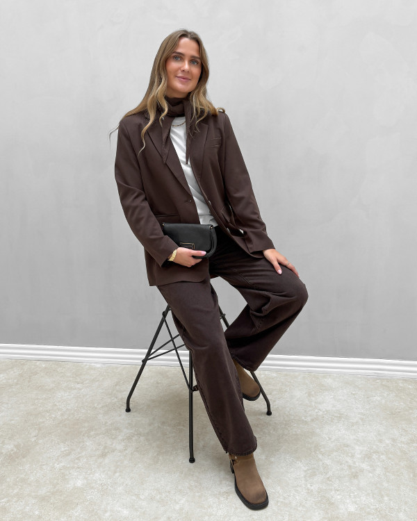 Brun blazer med løs pasform til damer