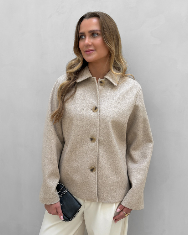 Beige jakke til damer