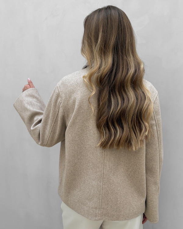 Beige jakke til damer
