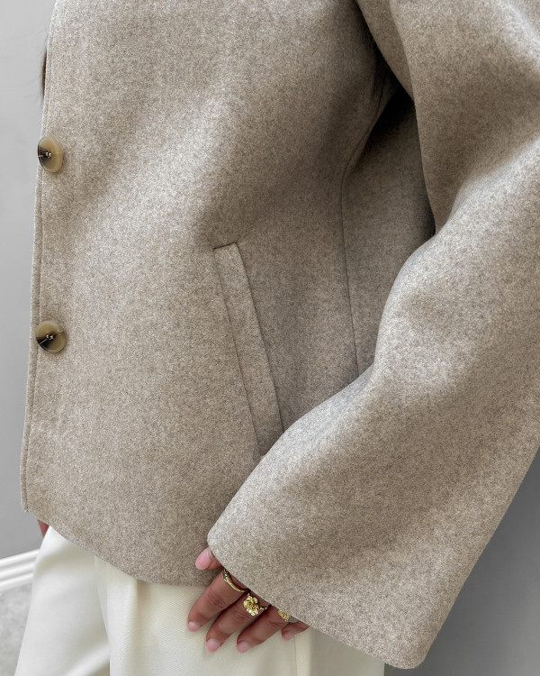 Beige jakke til damer