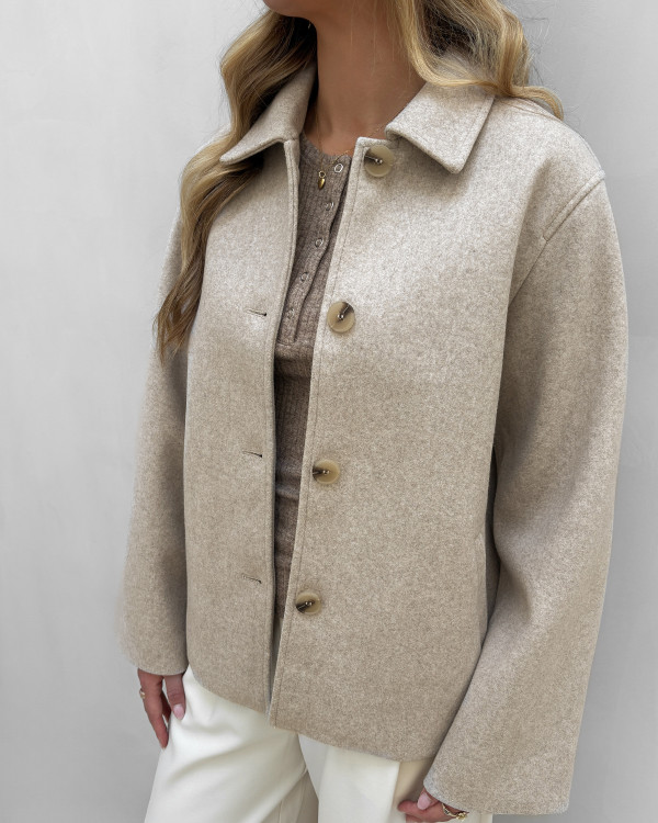 Beige jakke til damer