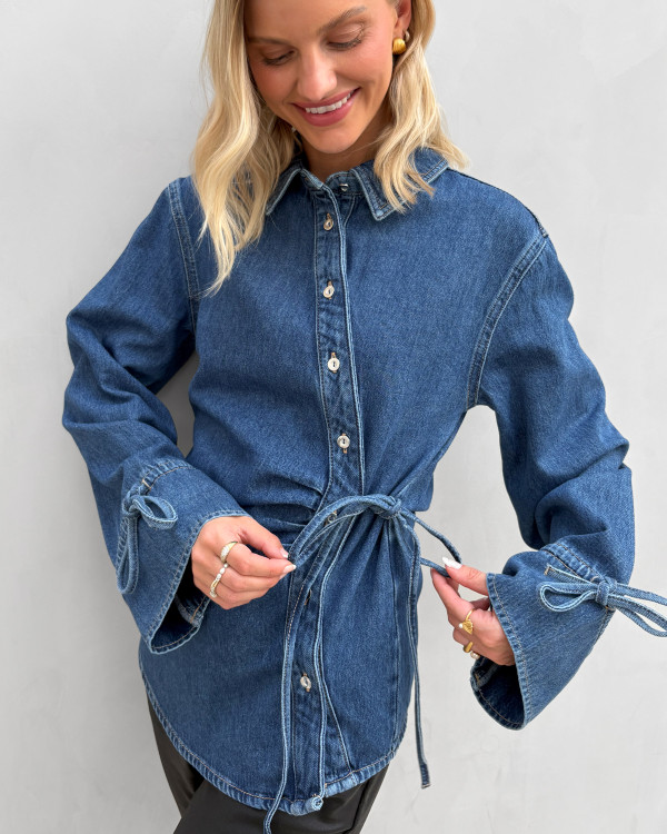 Blå denimskjorte til damer