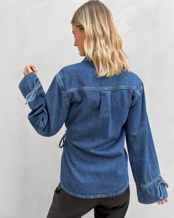 Blå denimskjorte til damer
