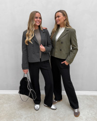 Mørkegrå jakke til damer - trenchcoat
