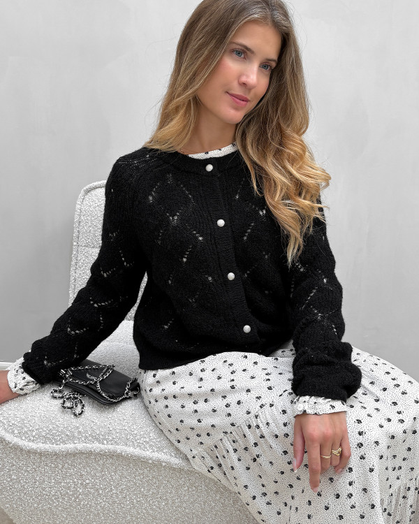 Sort cardigan med flotte knapper