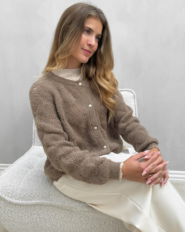 Smuk cardigan med hulmønster