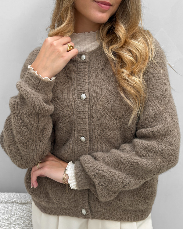 Smuk cardigan med hulmønster