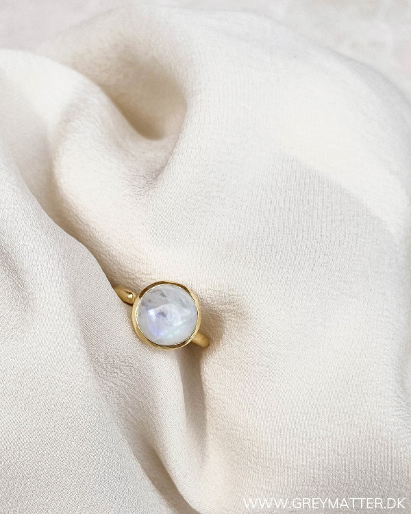 Moonstone ring fra Pure by Nat