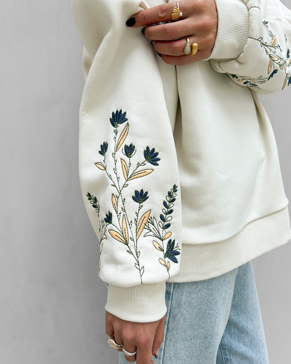 Sweat trøje med broderi detalje