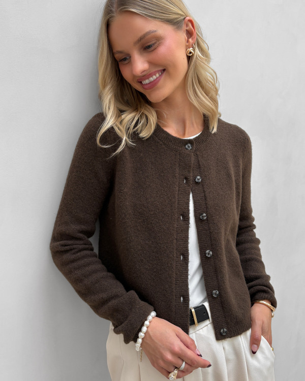 Brun cardigan til damer med knapper