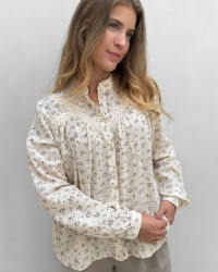 Feminin skjorte med print