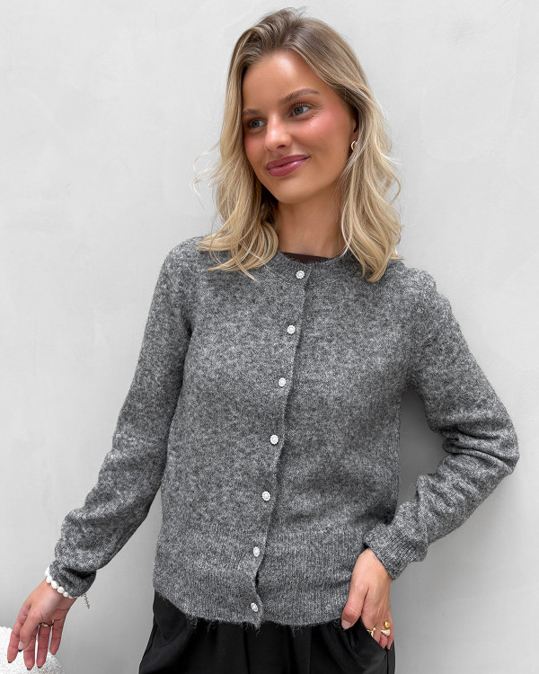 Grå cardigan til damer med similistens knapper