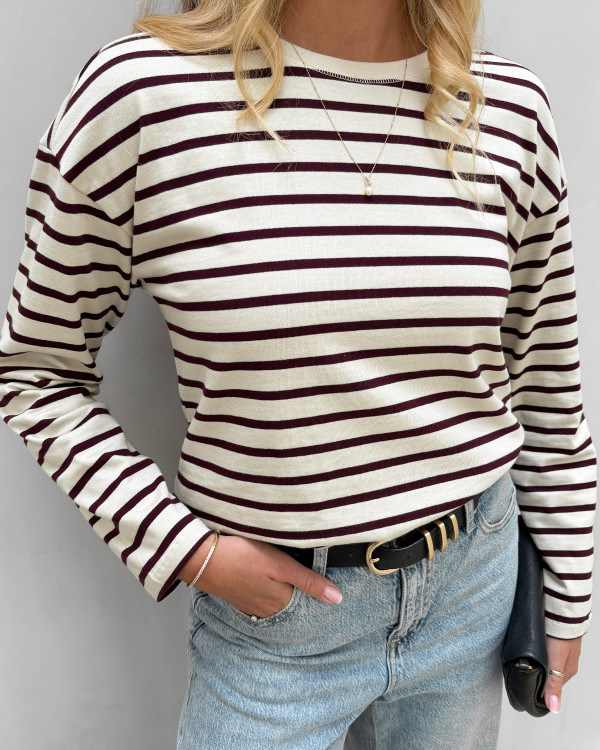 Stribet trøje med o-neck