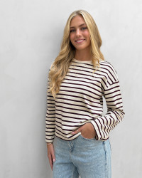 Stribet trøje med o-neck