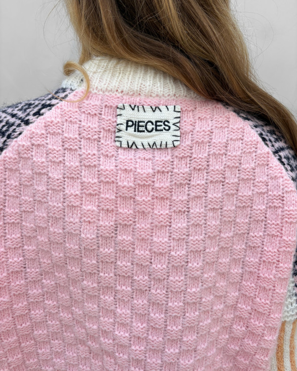 Lyserød sweater med mønster - dametøj