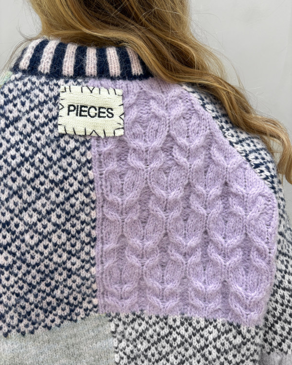 Sweater i patchwork design