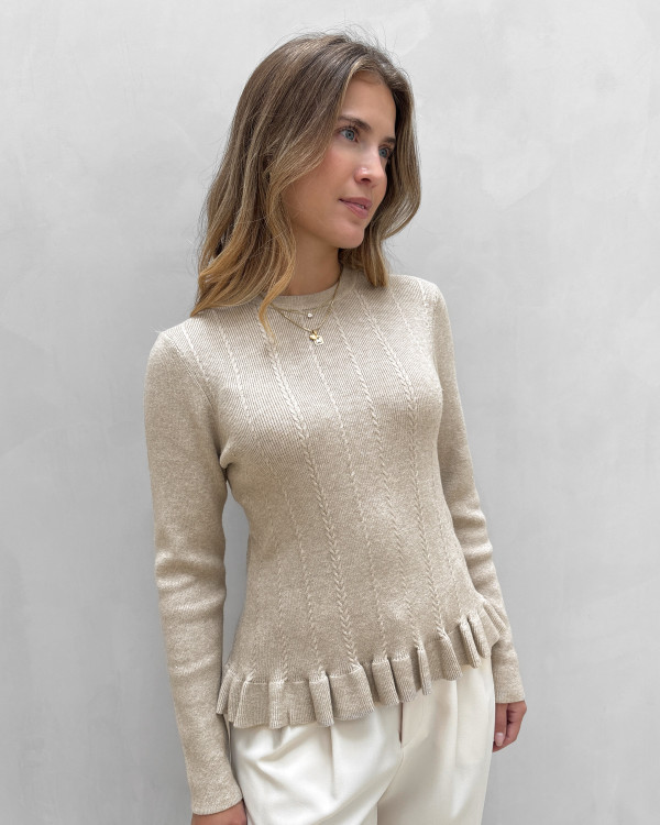 Skøn bluse med feminine detaljer