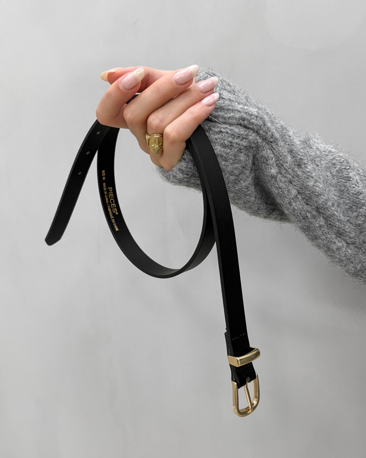Pieces Pcmyra Black Gold Buckle Slim Belt - 85 - Sort